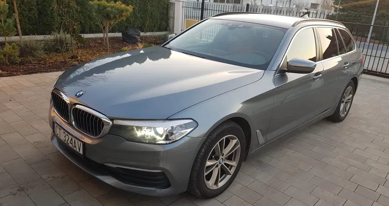 samochody osobowe BMW Seria 5 cena 92900 przebieg: 198000, rok produkcji 2018 z Toruń